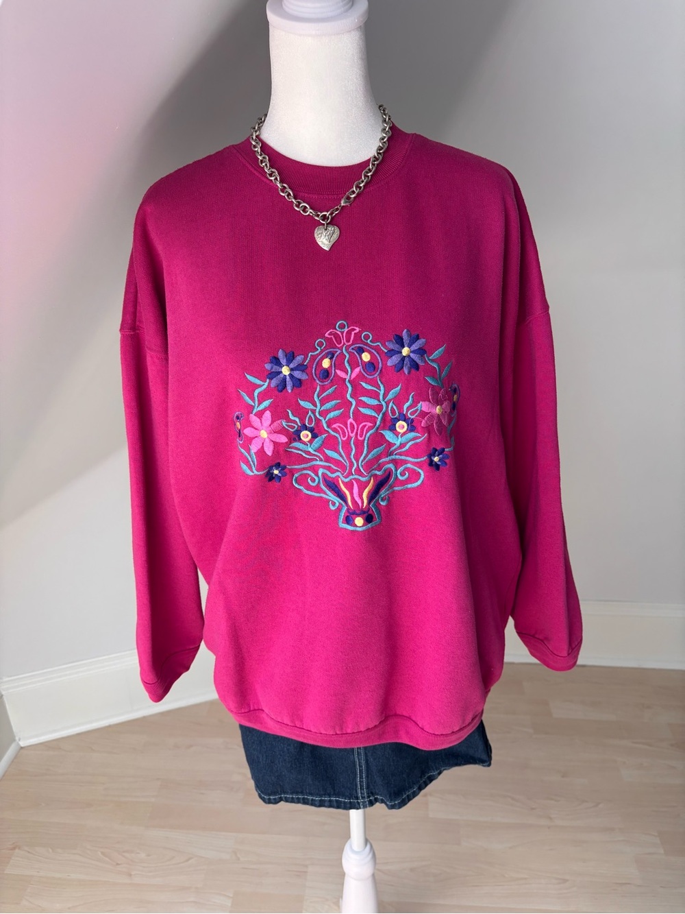 Vintage Northern Spirit Embroidered Sweatshirt 🌺